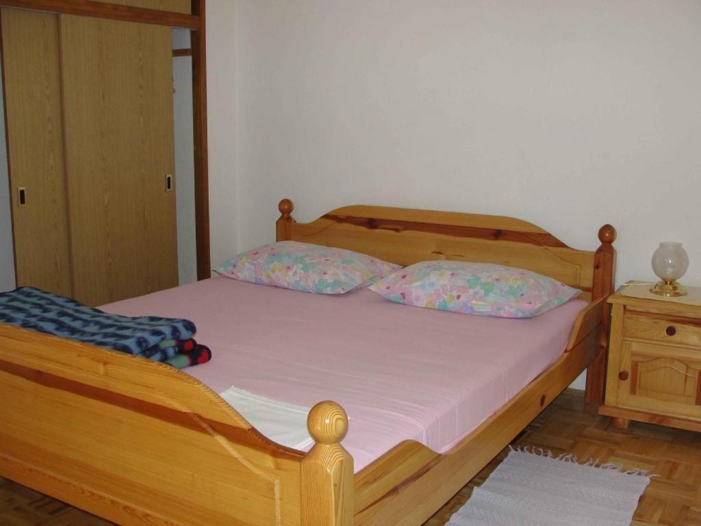 Apartments Pinija Супетар Екстериор снимка