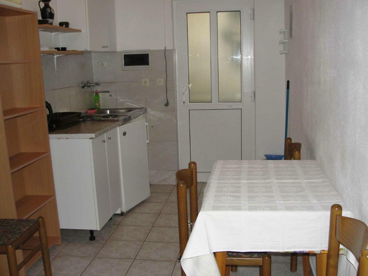 Apartments Pinija Супетар Екстериор снимка