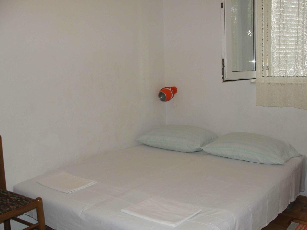 Apartments Pinija Супетар Екстериор снимка